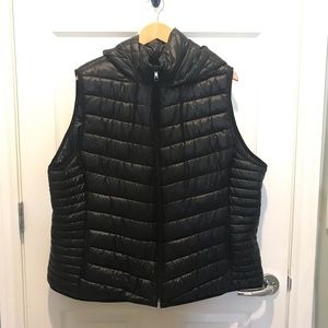 Old Navy Hooded Puffer “Frost Free” Vest